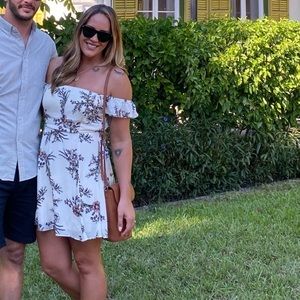 Lulu’s white and floral mini